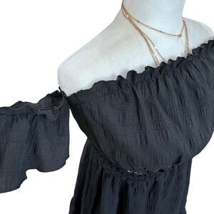 SHEIN Textured Black Off-Shoulder Dress Size 6 Medium